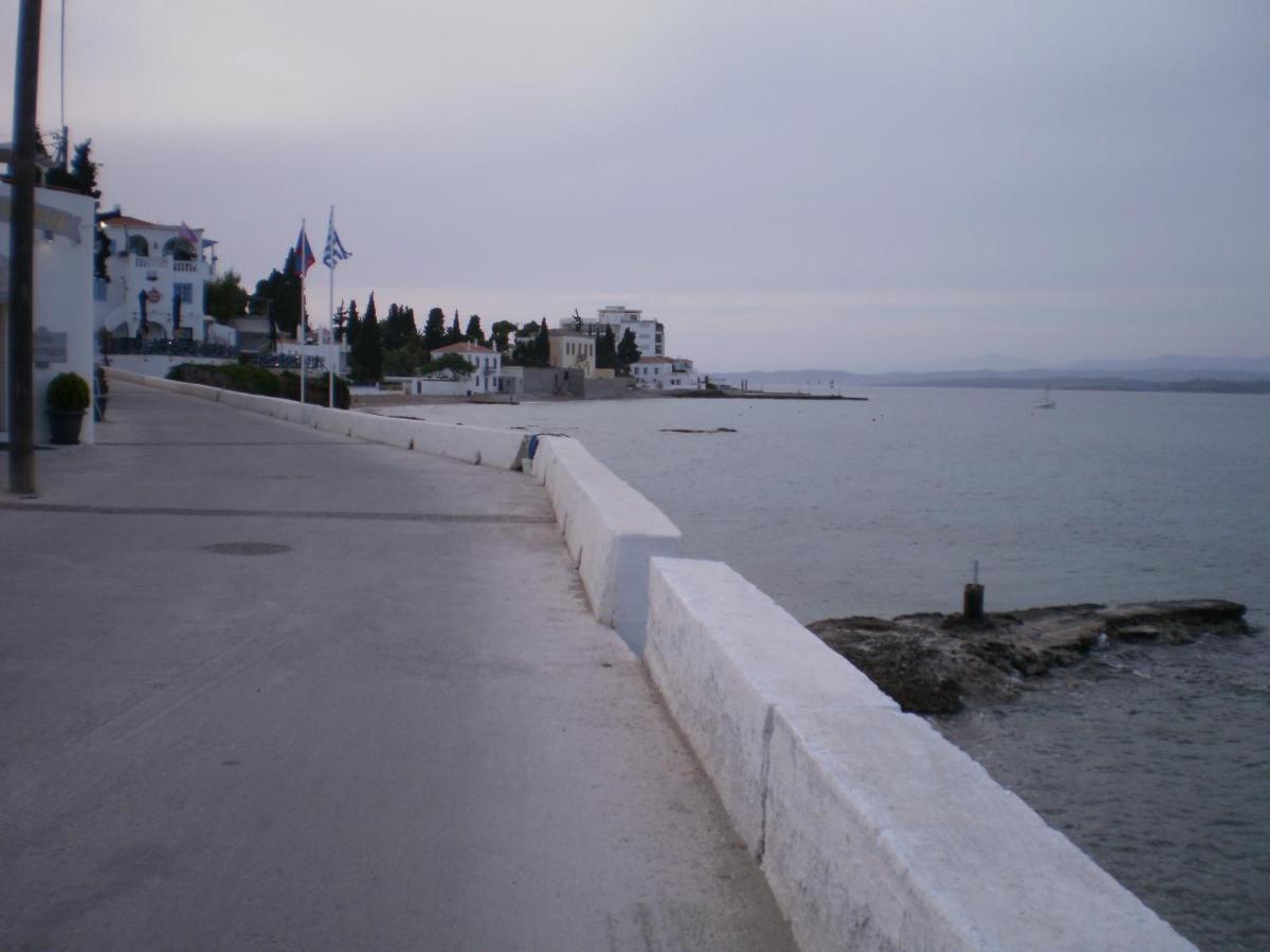 Blue Horizon Villa Spetses Town Bagian luar foto